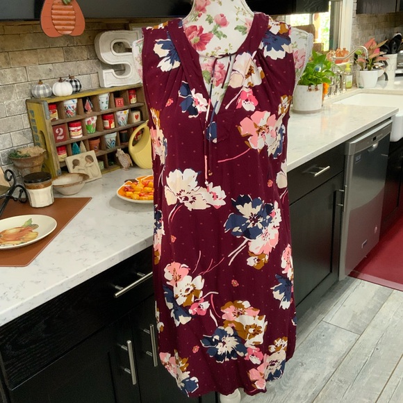 Old Navy Dresses & Skirts - Old Navy Womens Small Dress Shift Burgundy Floral Print V Neck Tie Neckline